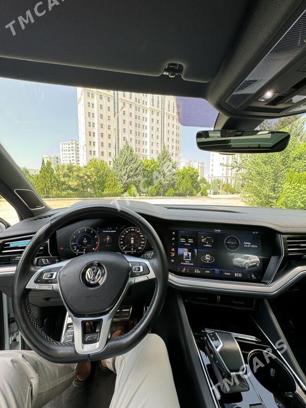 Volkswagen Touareg 2019 - 1 600 000 TMT - Aşgabat - img 8