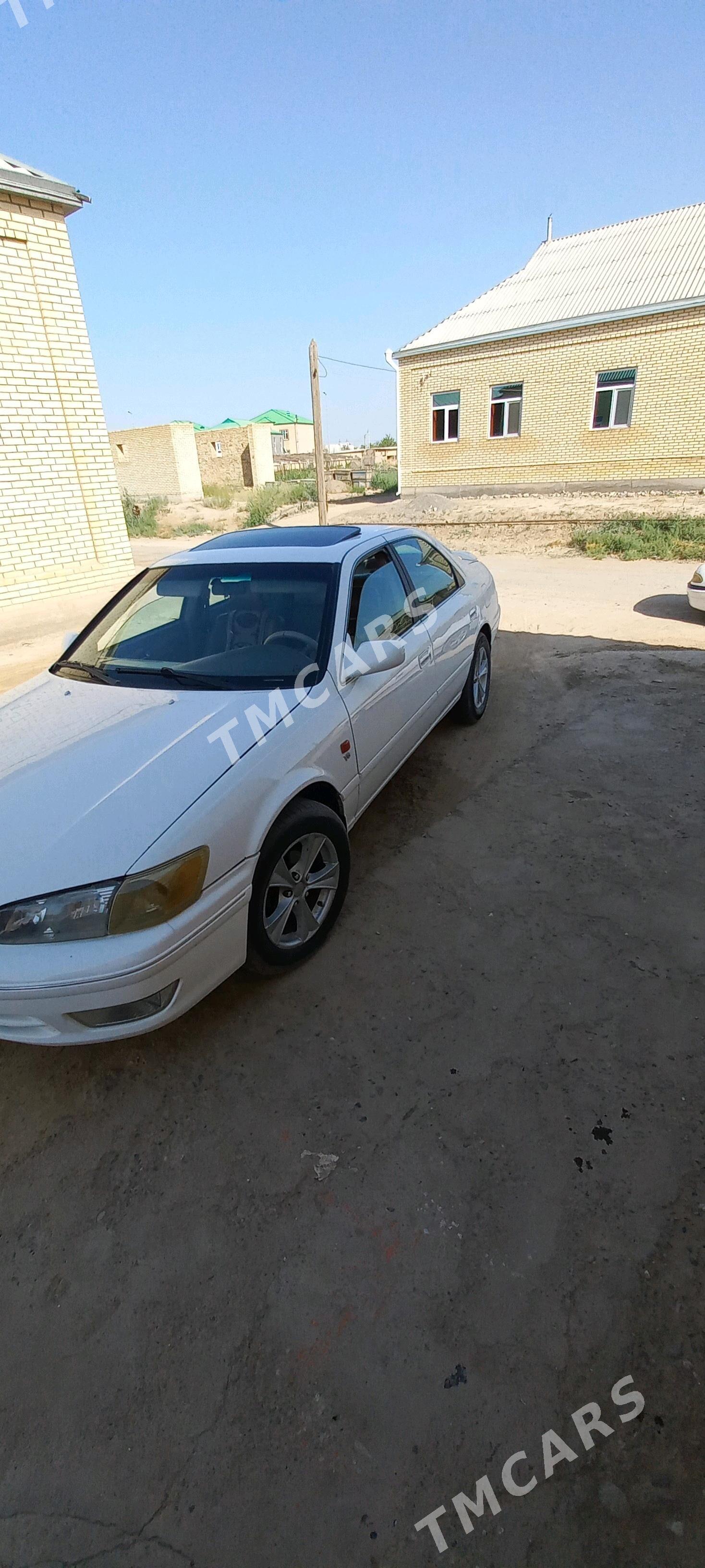 Toyota Camry 2000 - 125 000 TMT - Mary - img 2