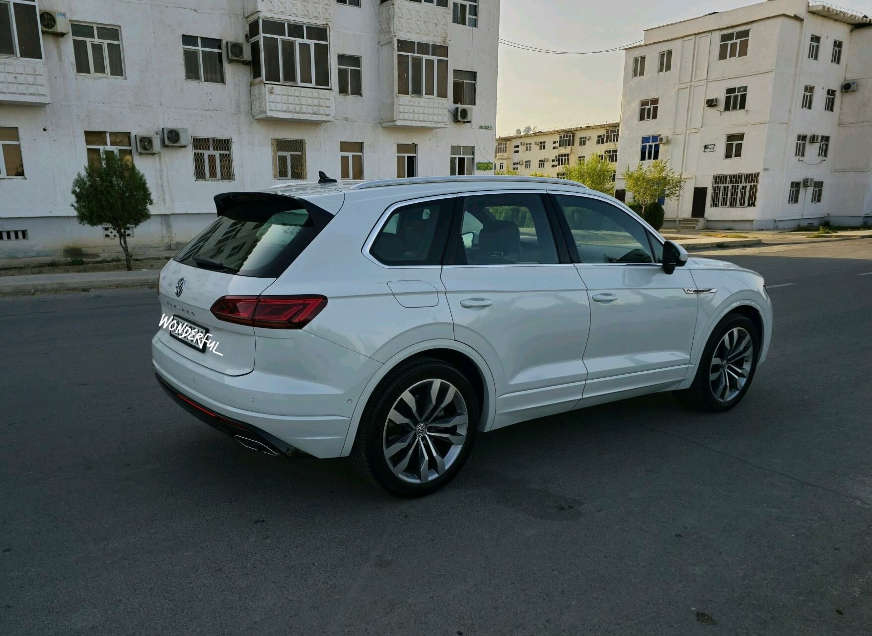 Volkswagen Touareg 2019 - 1 460 000 TMT - Aşgabat - img 3