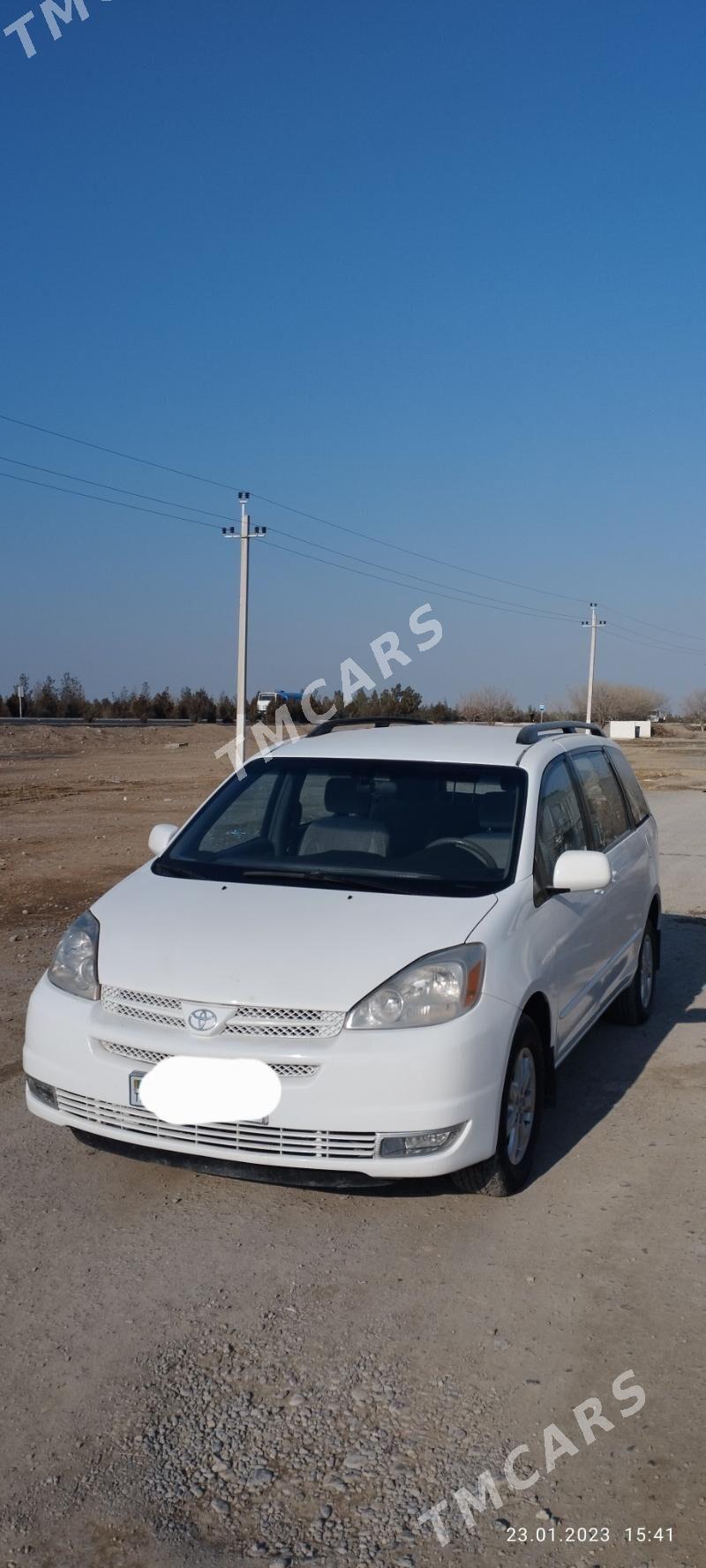 Toyota Sienna 2004 - 140 000 TMT - Бузмеин - img 3