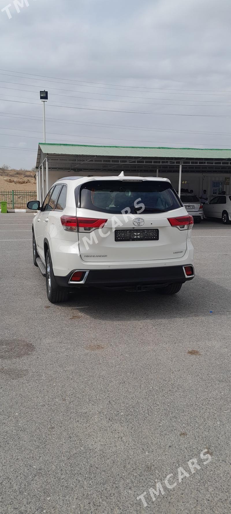 Toyota Highlander 2019 - 525 000 TMT - Kaka - img 2