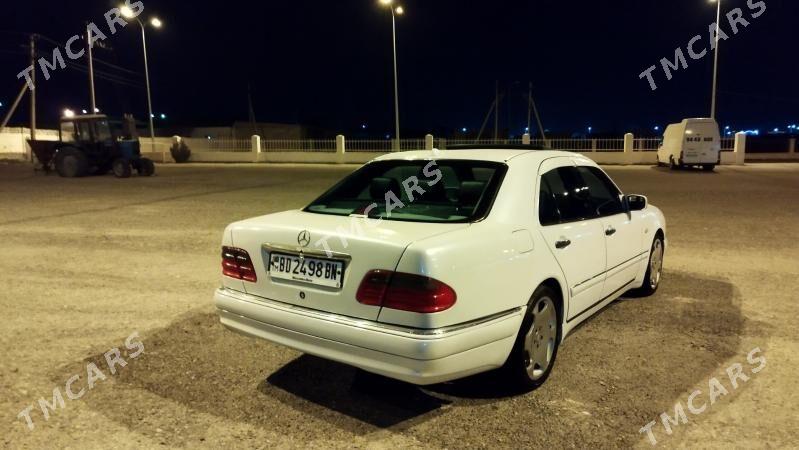 Mercedes-Benz E320 1999 - 99 999 TMT - Gyzylarbat - img 2