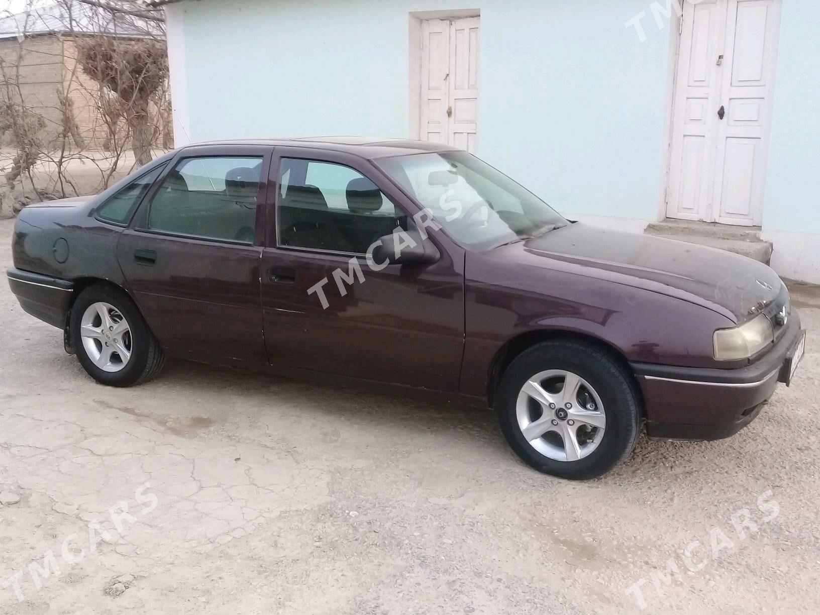 Opel Vectra 1992 - 30 000 TMT - Mary - img 2