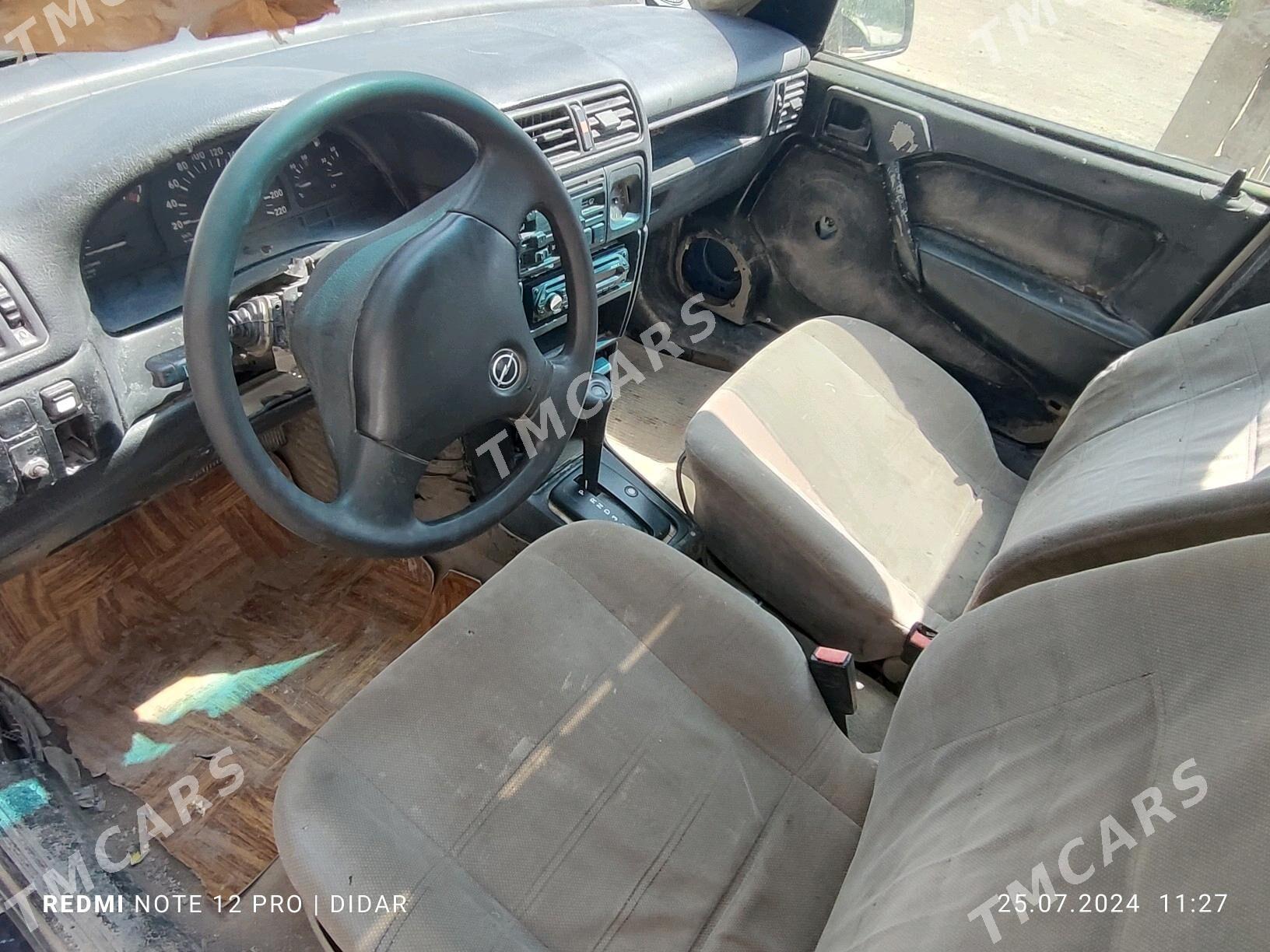 Opel Vectra 1989 - 15 000 TMT - Болдумсаз - img 3