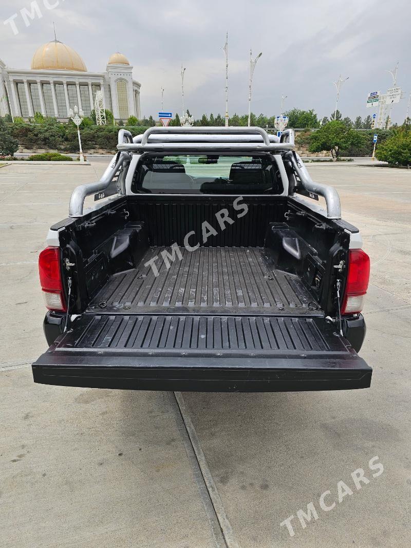 Toyota Tacoma 2018 - 395 000 TMT - Aşgabat - img 4