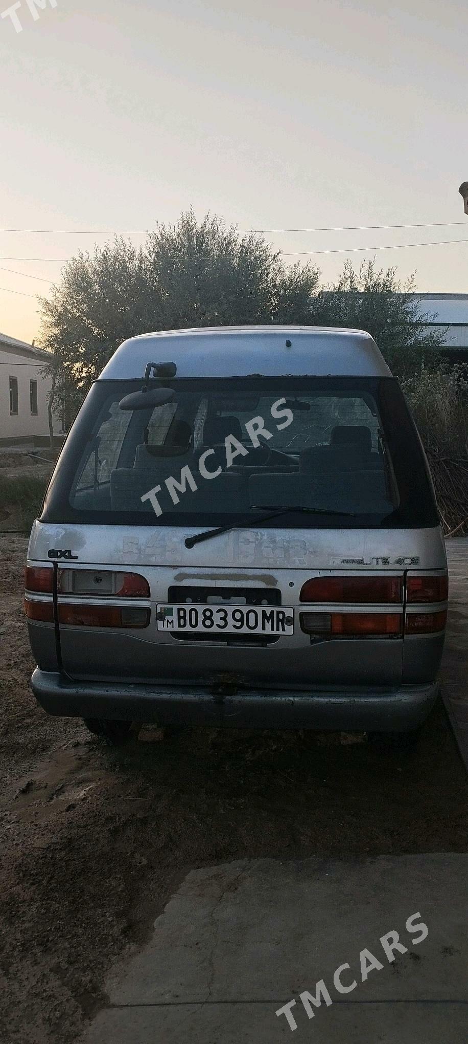 Toyota Town Ace 1995 - 20 000 TMT - Ёлётен - img 2