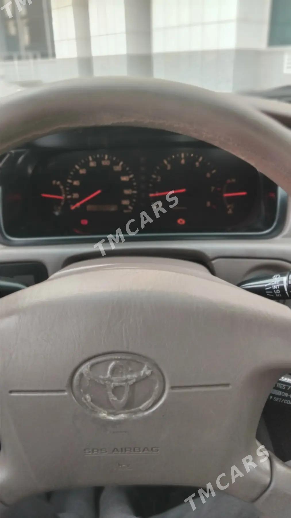 Toyota Camry 1999 - 130 000 TMT - Saýat - img 9