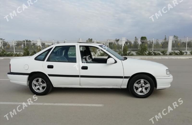 Opel Vectra 1988 - 22 000 TMT - Balkanabat - img 5