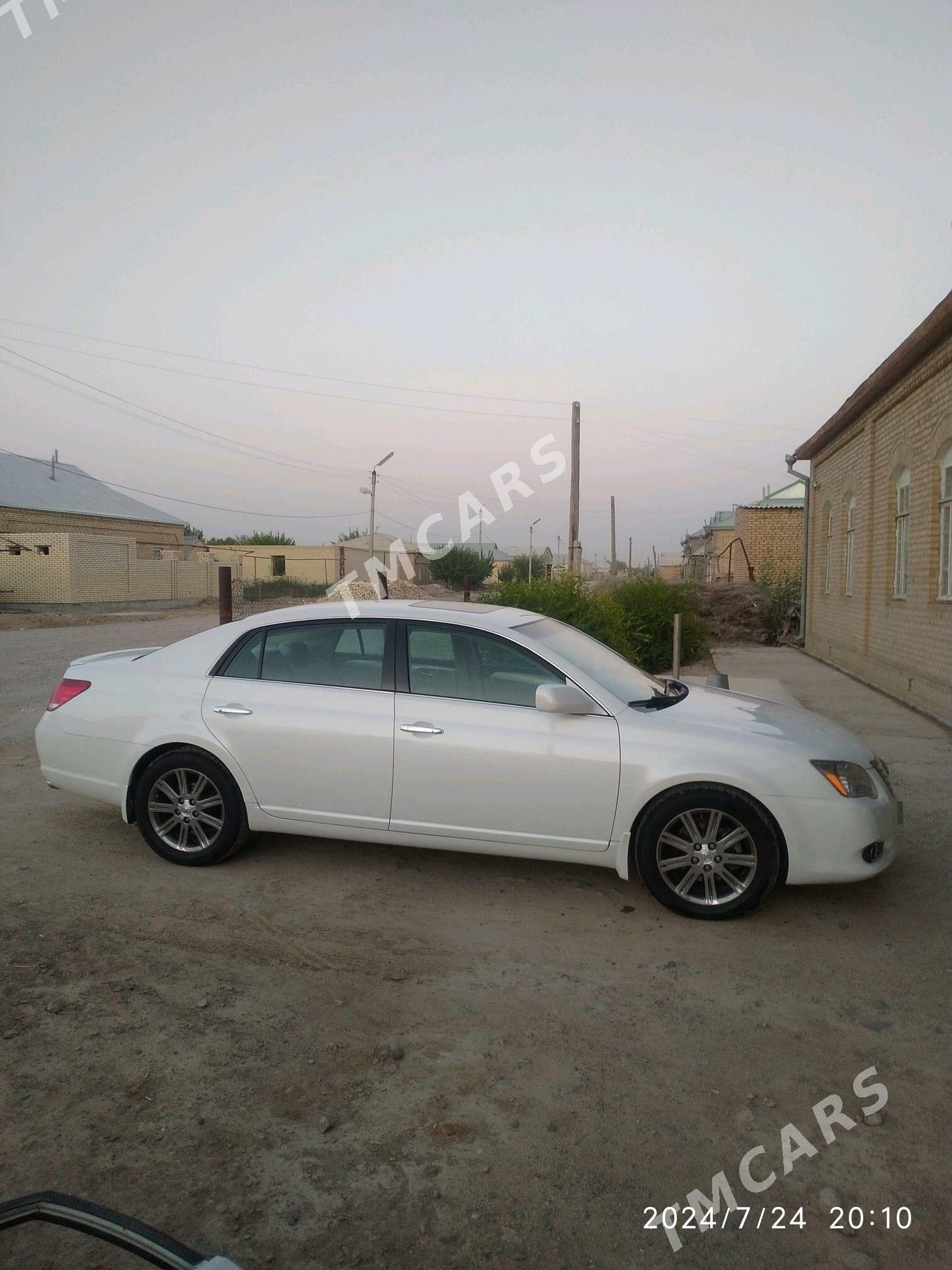 Toyota Avalon 2005 - 160 000 TMT - Мары - img 6