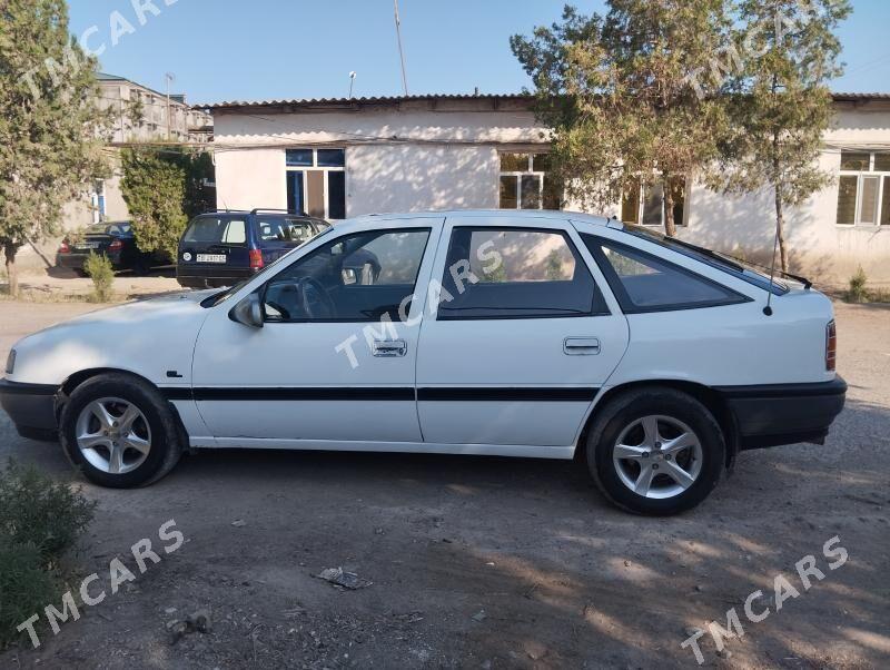 Opel Vectra 1990 - 26 000 TMT - Дашогуз - img 2