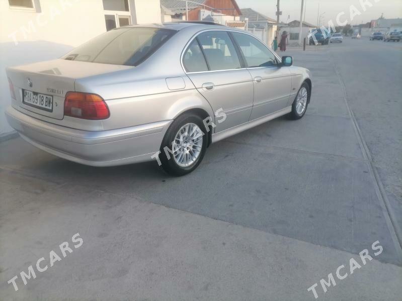 BMW 528 1999 - 90 000 TMT - Балканабат - img 3