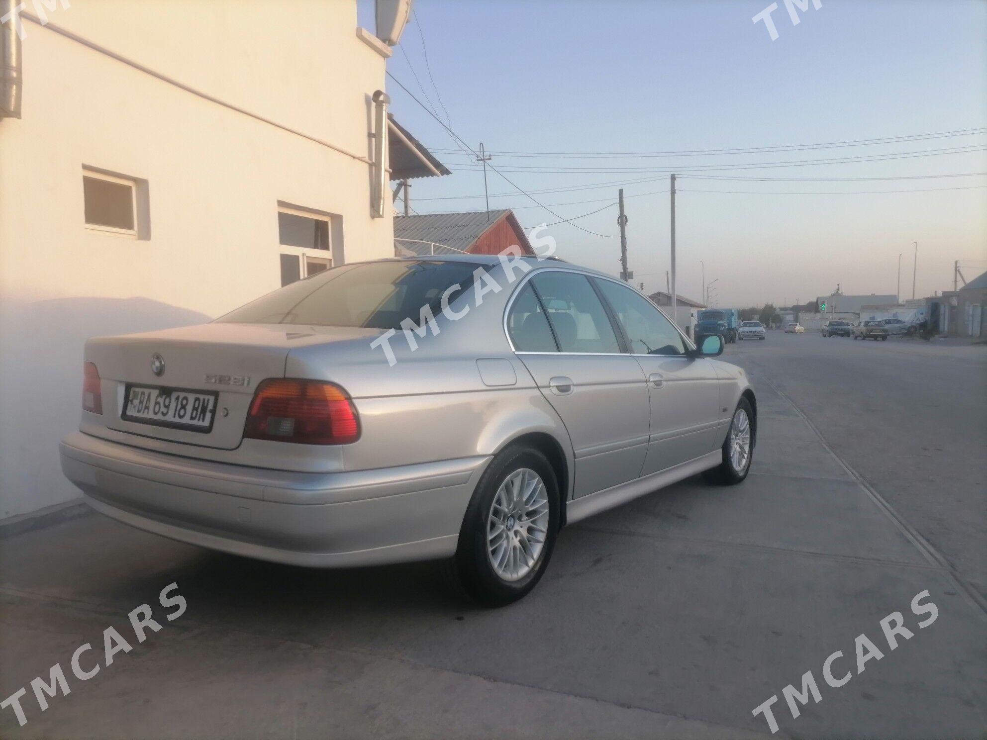 BMW 528 1999 - 90 000 TMT - Балканабат - img 4