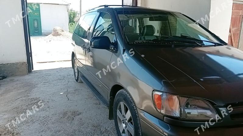 Toyota Sienna 1999 - 130 000 TMT - Койтендаг - img 2