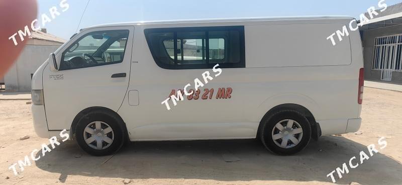 Toyota Hiace 2008 - 300 000 TMT - Мары - img 3