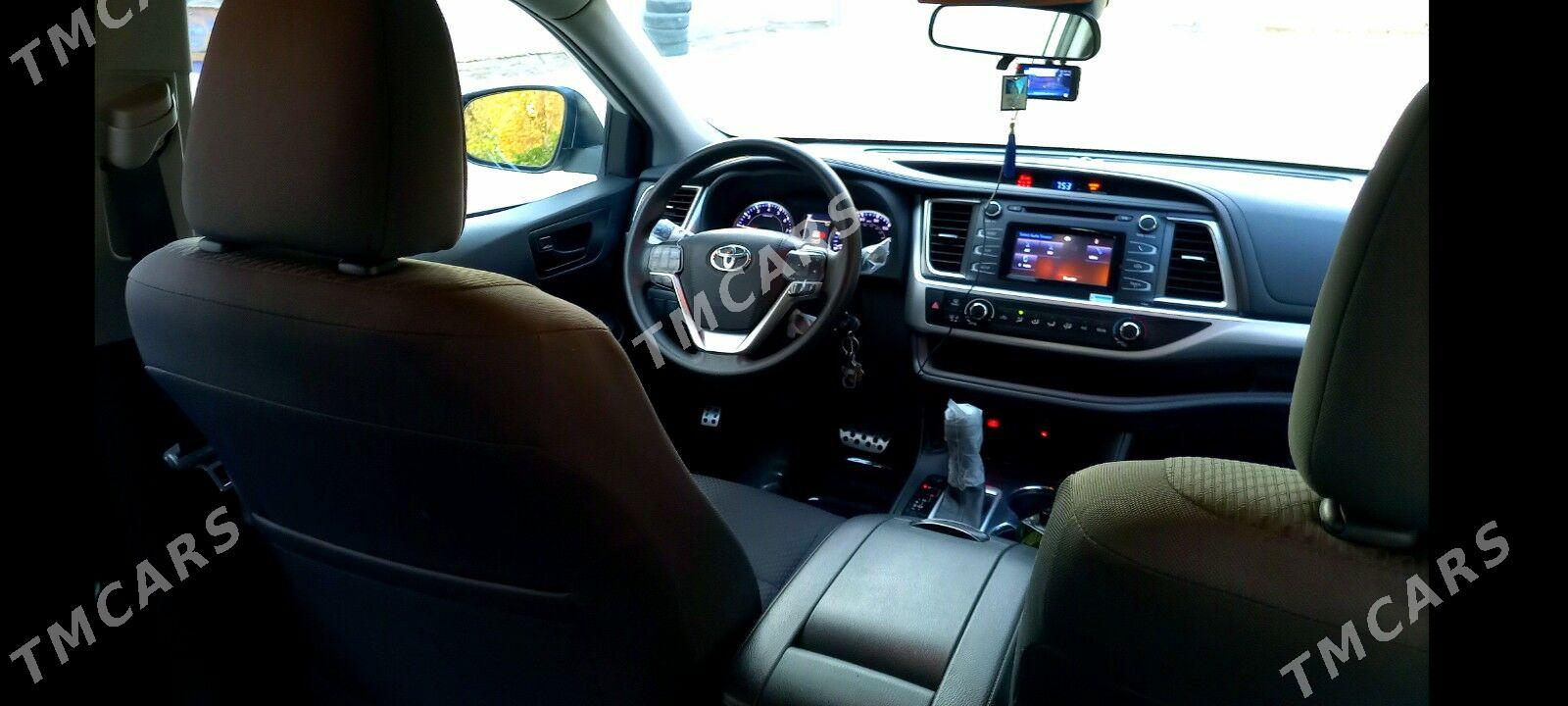 Toyota Highlander 2019 - 420 000 TMT - Köneürgenç - img 8