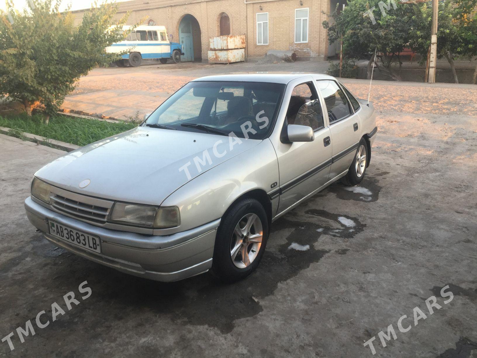 Opel Vectra 1991 - 30 000 TMT - Чарджоу - img 4