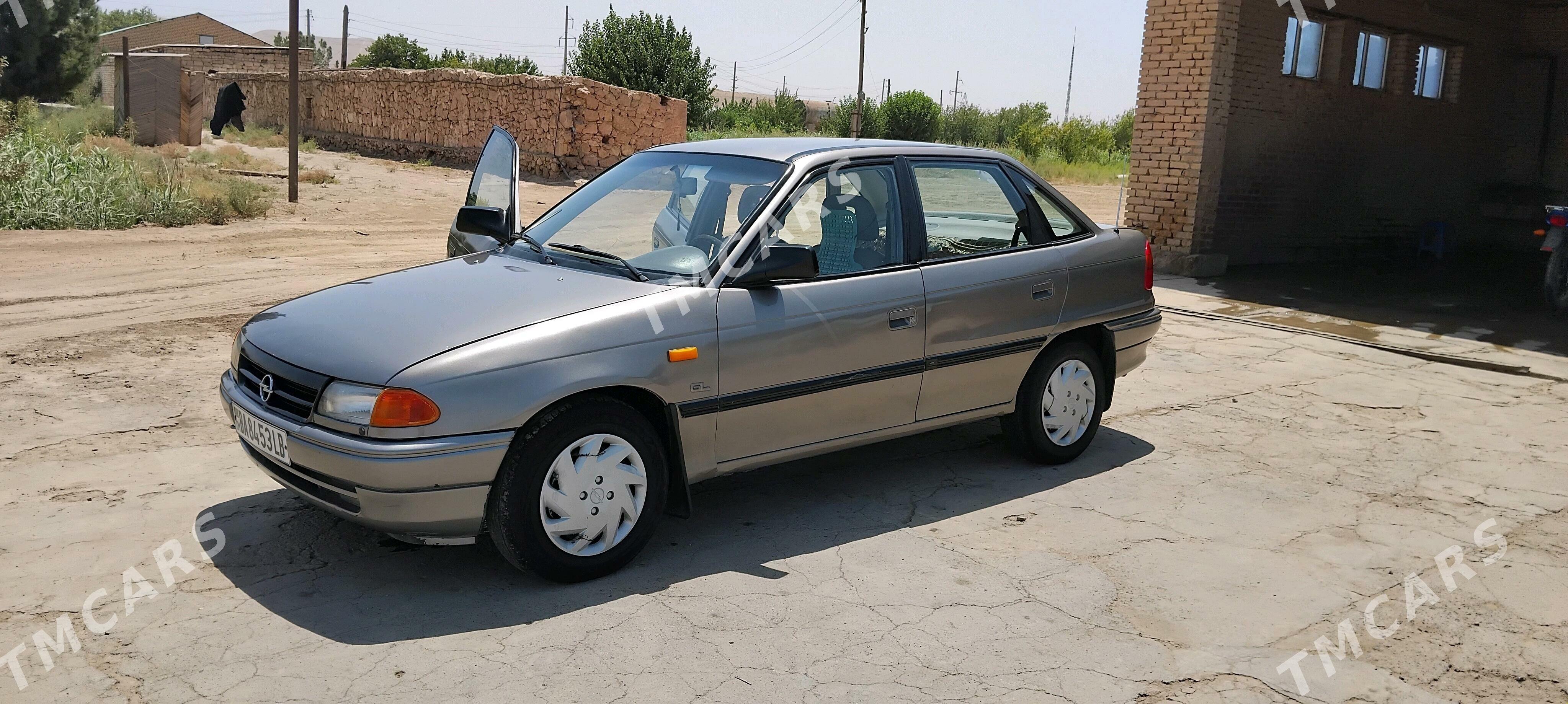 Opel Astra 1993 - 23 000 TMT - Достлук - img 4