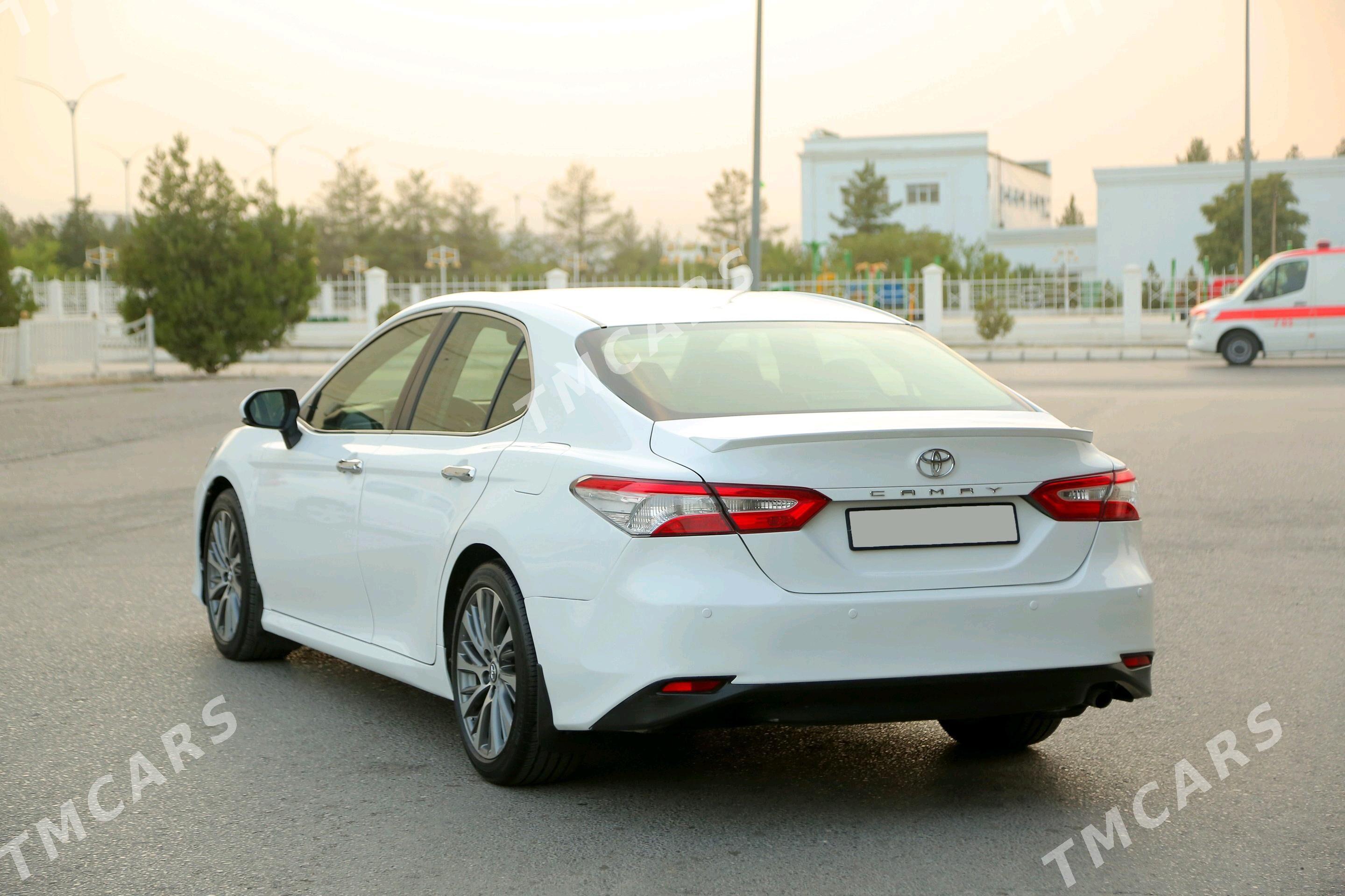 Toyota Camry 2019 - 247 000 TMT - Бузмеин - img 5