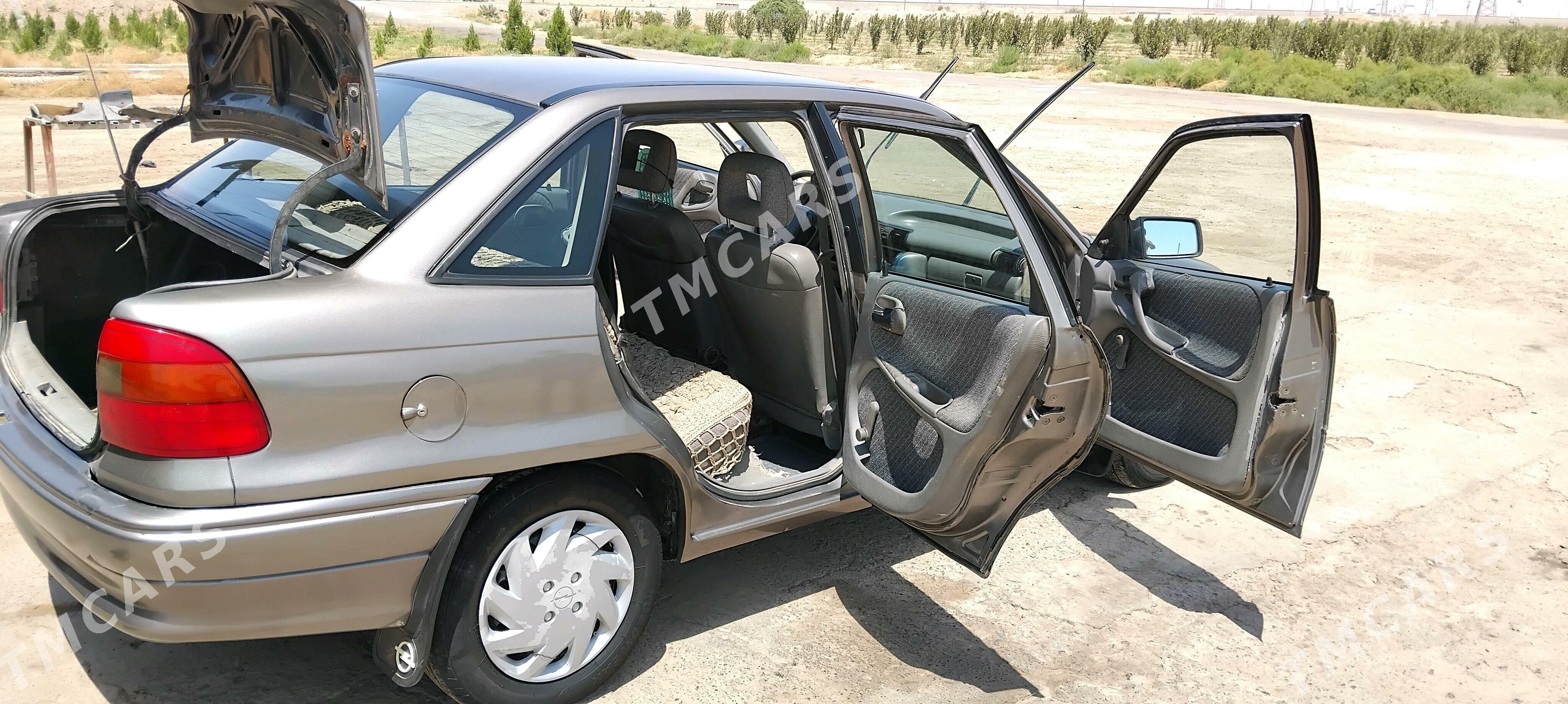 Opel Astra 1993 - 23 000 TMT - Достлук - img 5