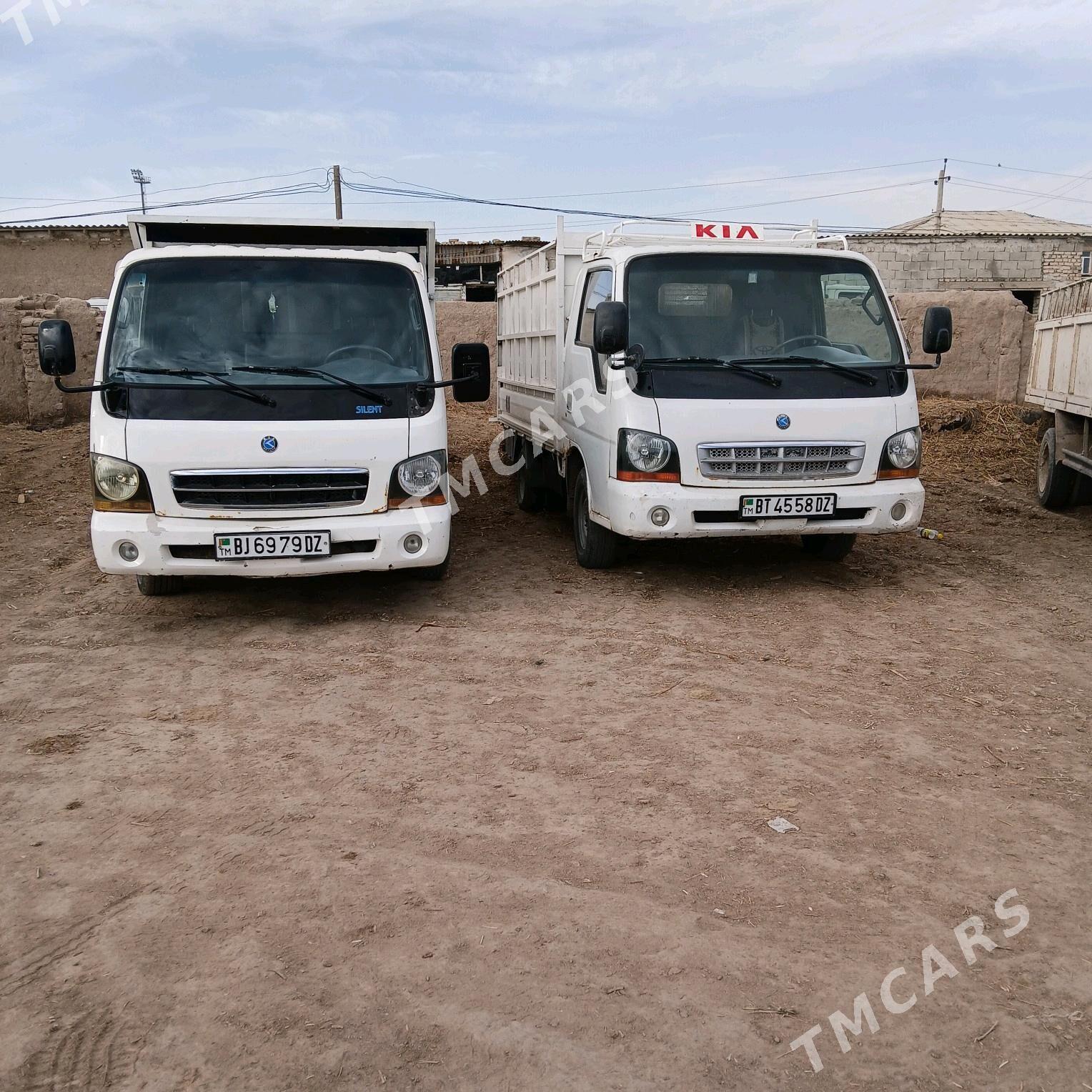 Kia Bongo 2002 - 106 000 TMT - Daşoguz - img 2