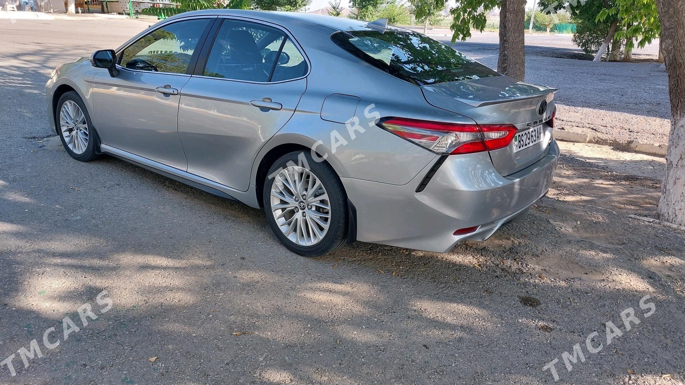 Toyota Camry 2019 - 310 000 TMT - Bäherden - img 2