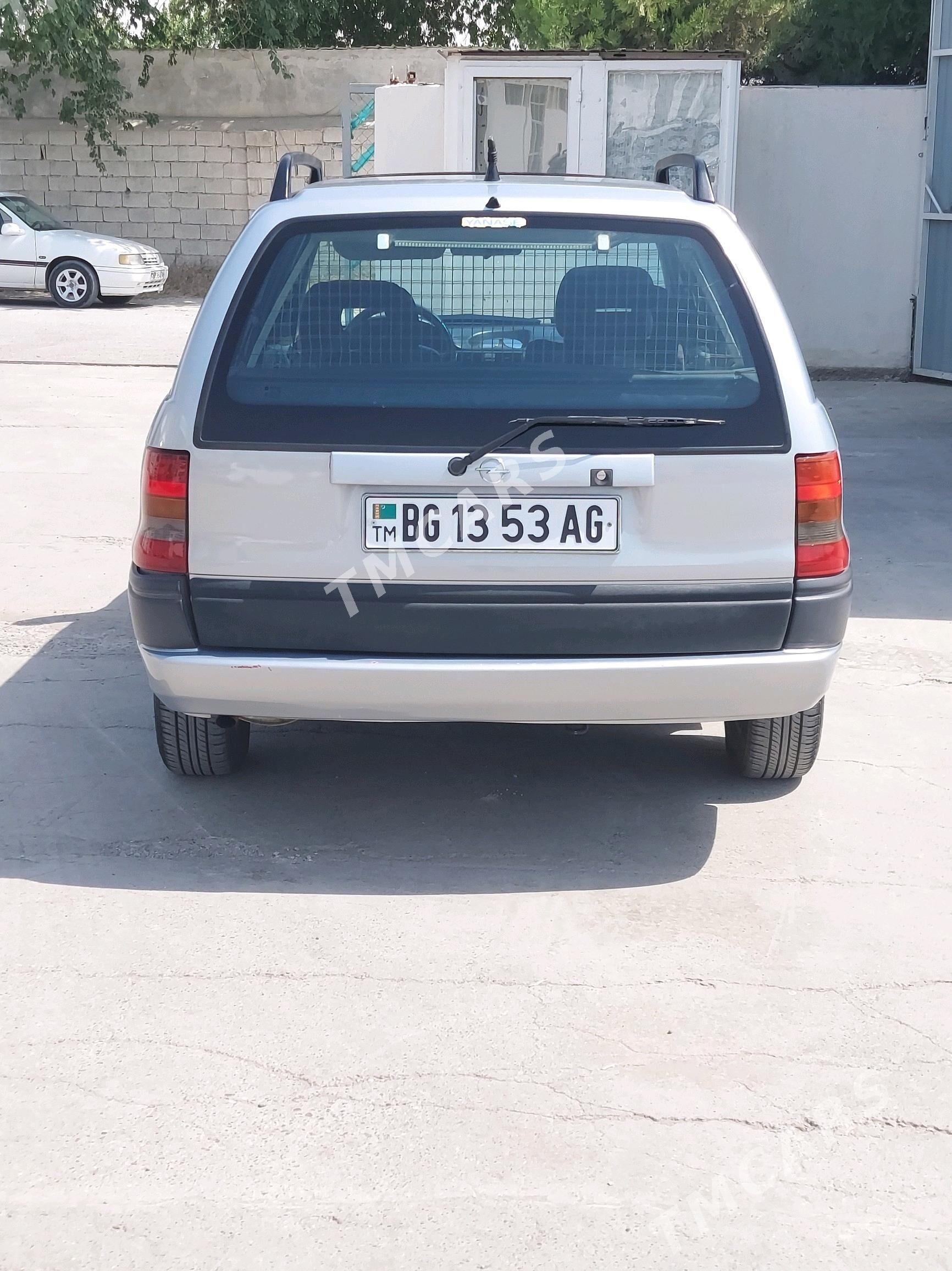 Opel Astra 1996 - 70 000 TMT - Бузмеин - img 2