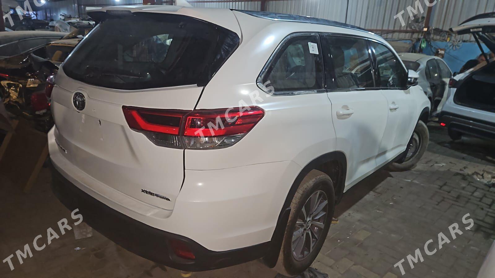 Toyota Highlander 2019 - 365 000 TMT - Aşgabat - img 5