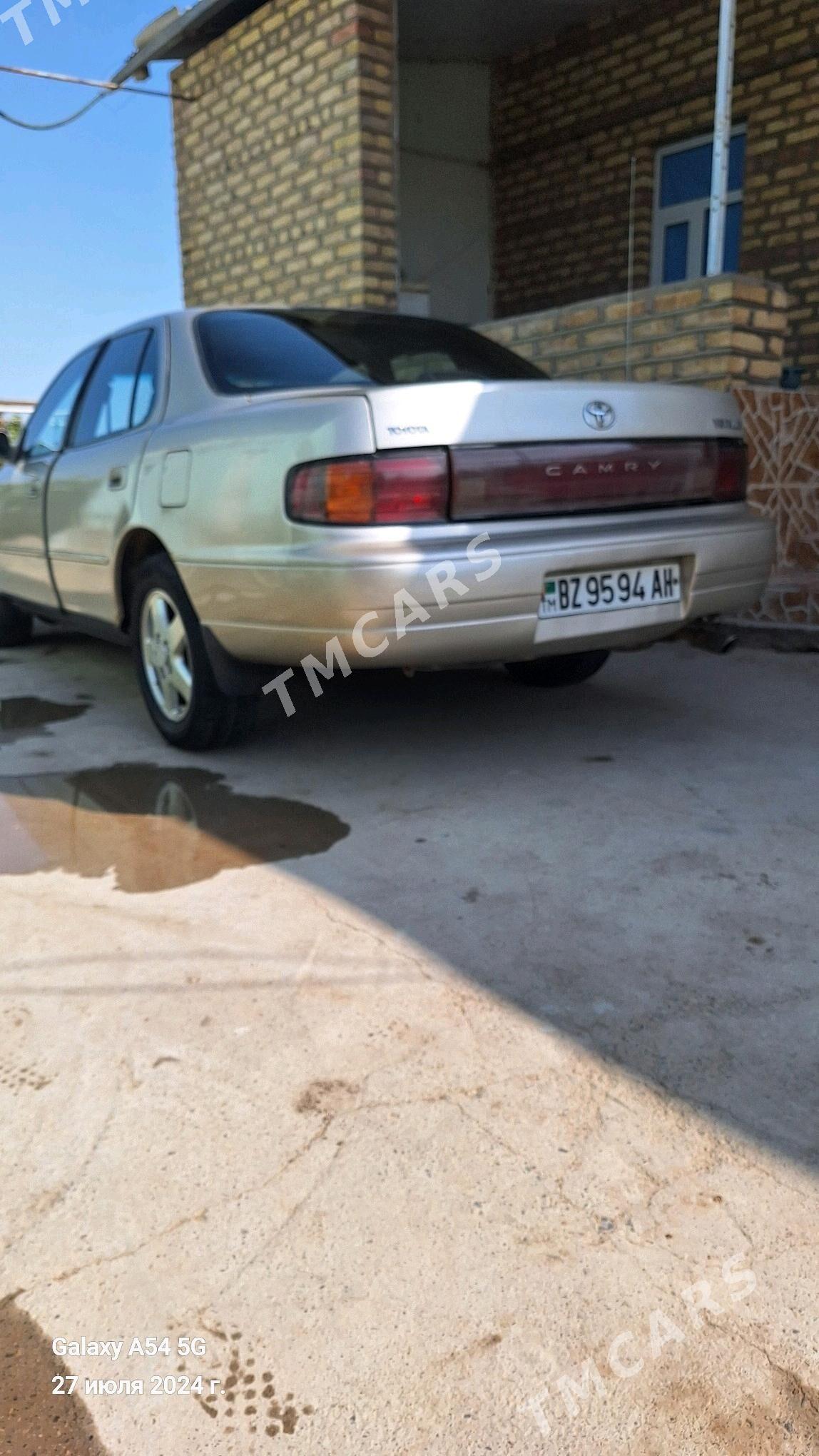 Toyota Camry 1993 - 78 000 TMT - Теджен - img 6