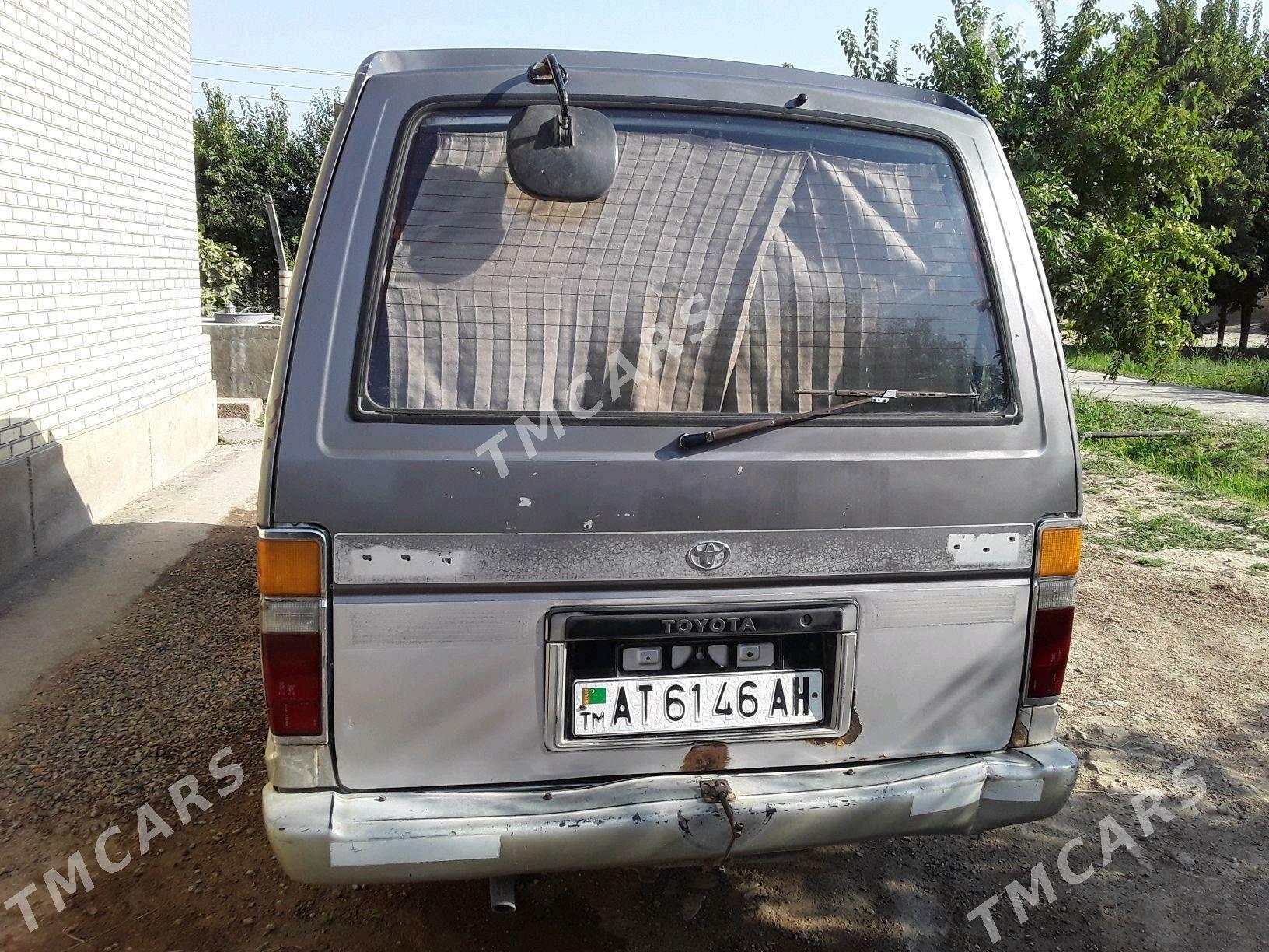 Toyota Hiace 1989 - 25 000 TMT - Tejen - img 4