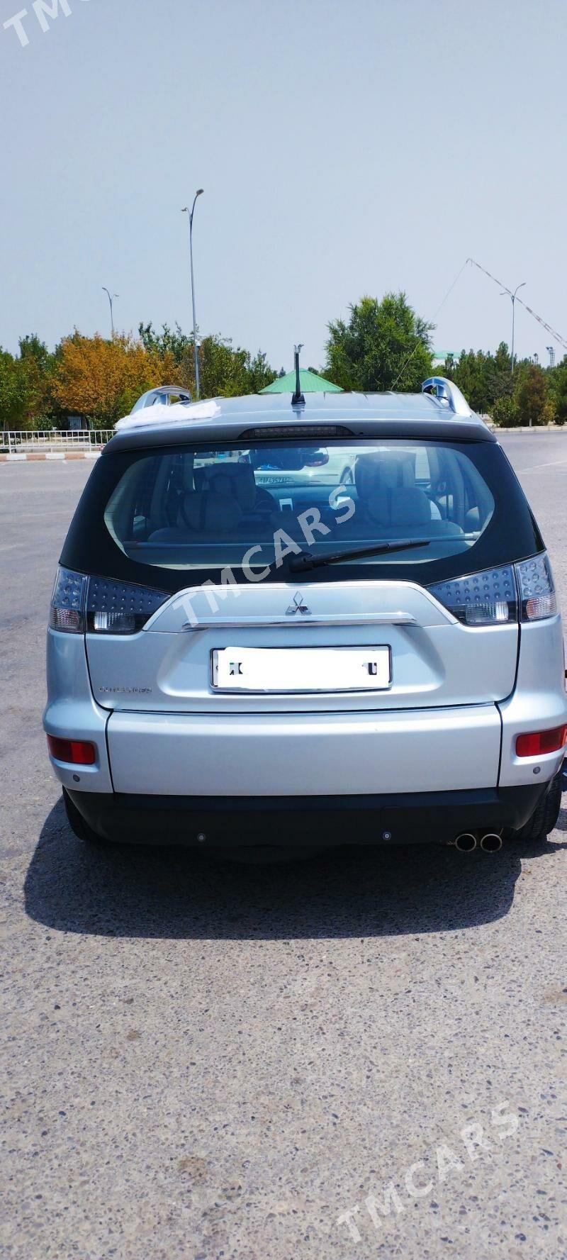 Mitsubishi Outlander 2010 - 185 000 TMT - Ашхабад - img 2