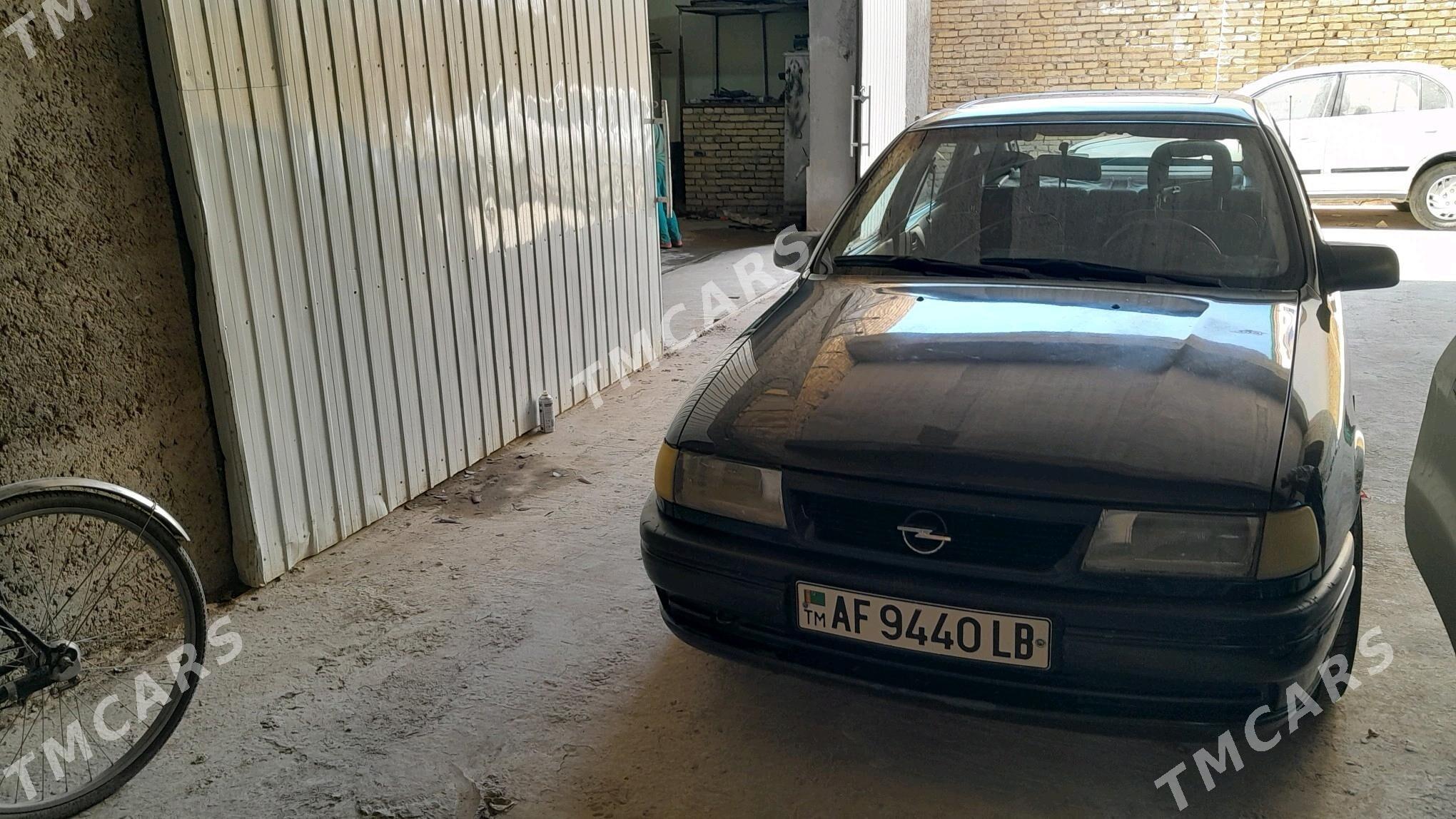 Opel Vectra 1994 - 46 000 TMT - Kerki - img 5