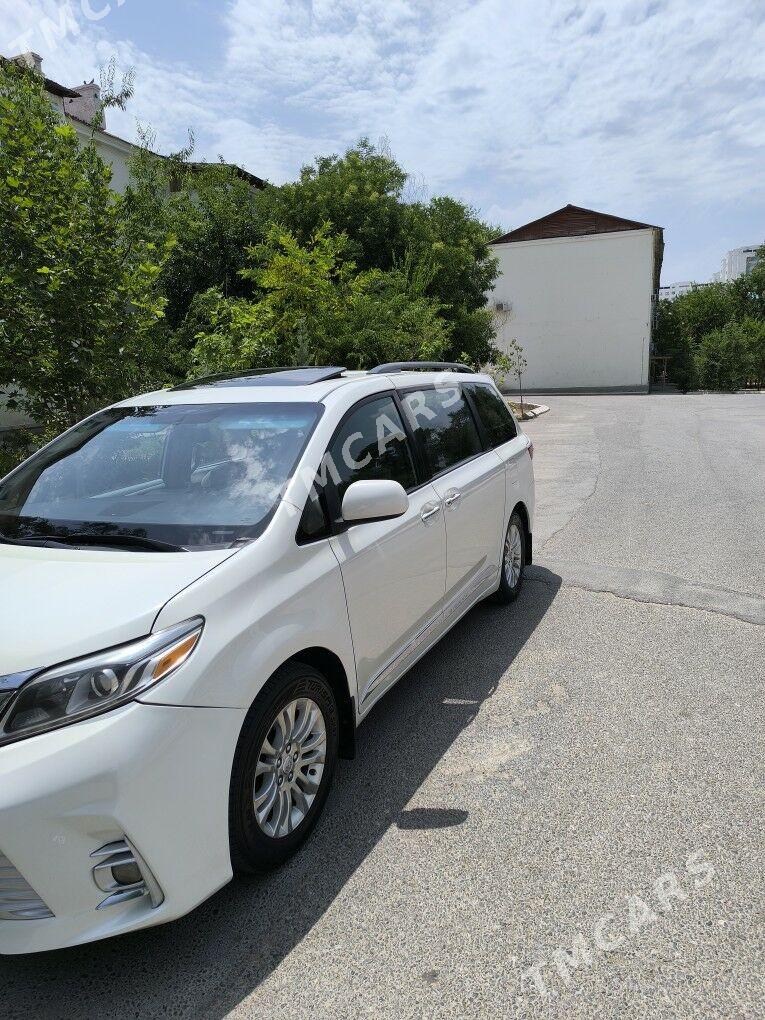 Toyota Sienna 2016 - 320 000 TMT - Ашхабад - img 2