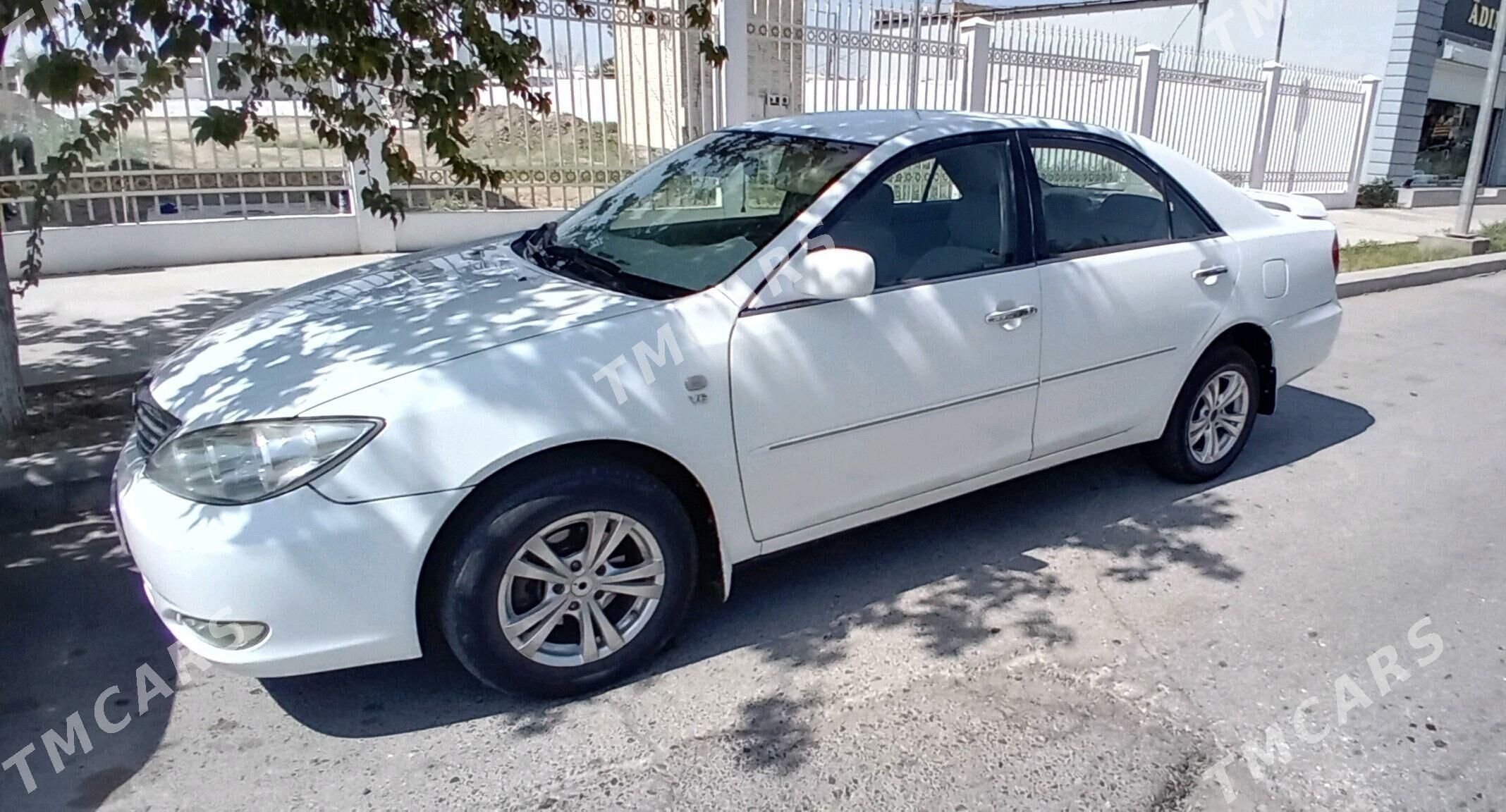 Toyota Camry 2003 - 110 000 TMT - Мары - img 3