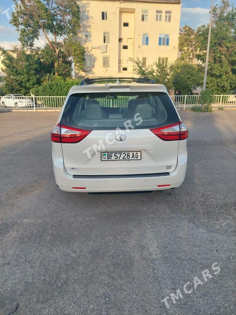 Toyota Sienna 2019 - 445 000 TMT - Aşgabat - img 3