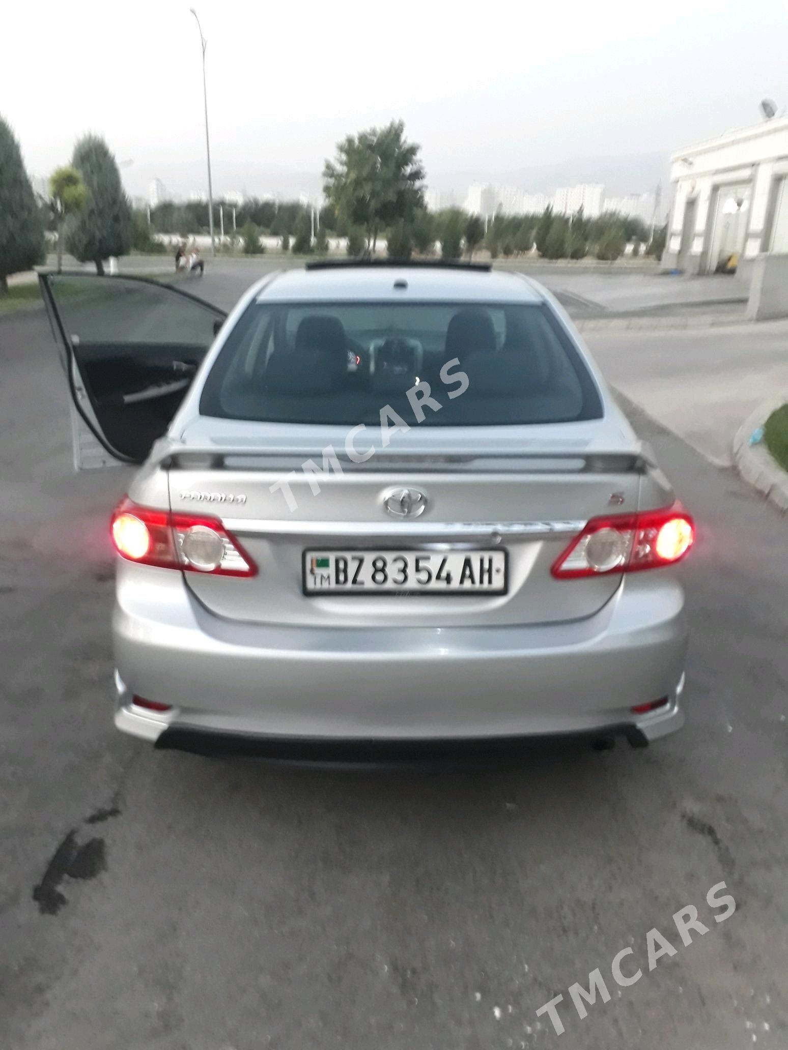 Toyota Corolla 2013 - 160 000 TMT - Ашхабад - img 4