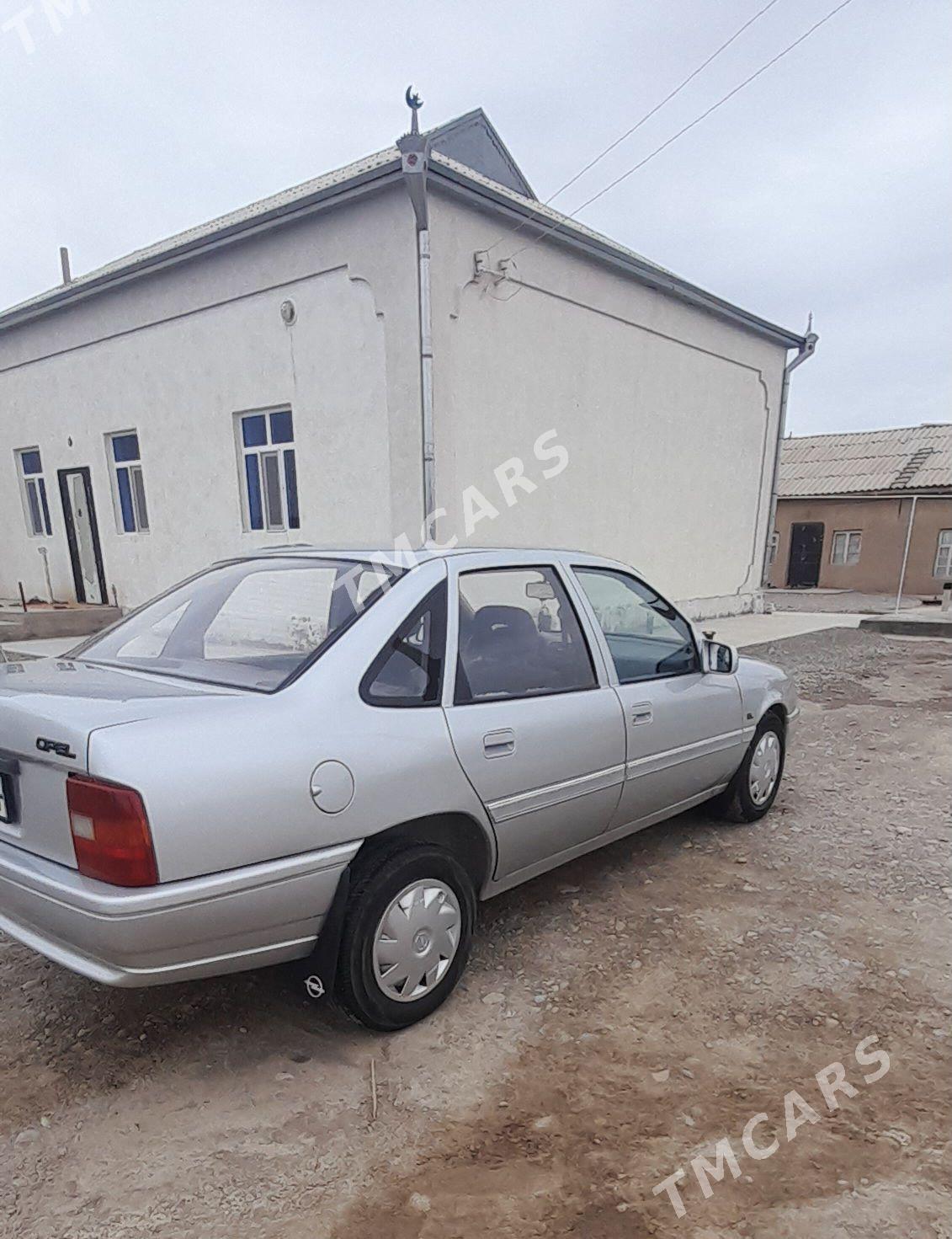 Opel Vectra 1992 - 36 000 TMT - Кака - img 5