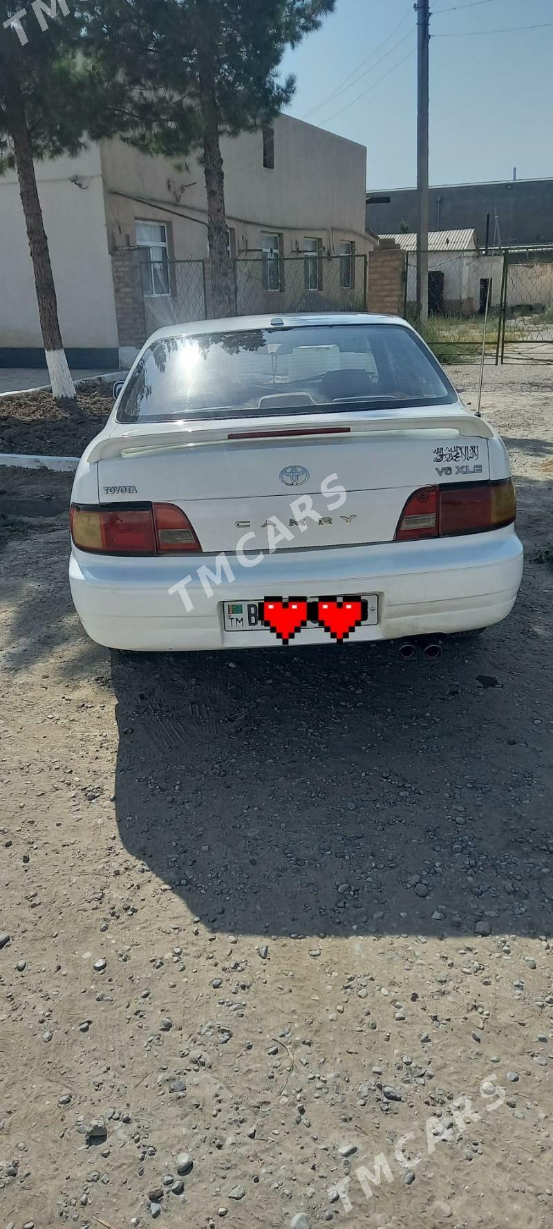 Toyota Camry 1994 - 64 000 TMT - Garabekewül - img 3