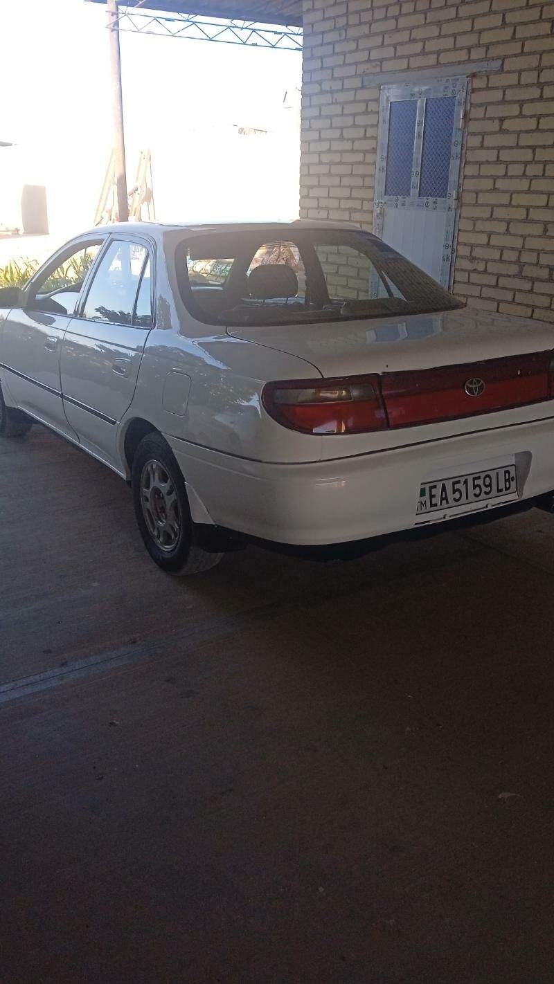 Toyota Carina 1994 - 45 000 TMT - Halaç - img 6