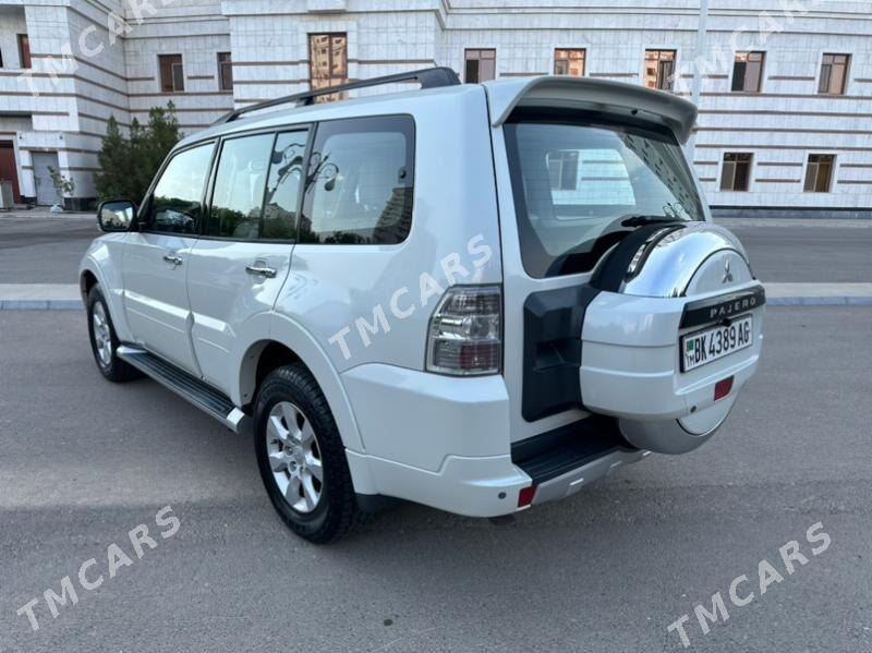 Mitsubishi Pajero 2010 - 229 000 TMT - Нефтегаз (ул. Андалиб-Юбилейная) - img 5