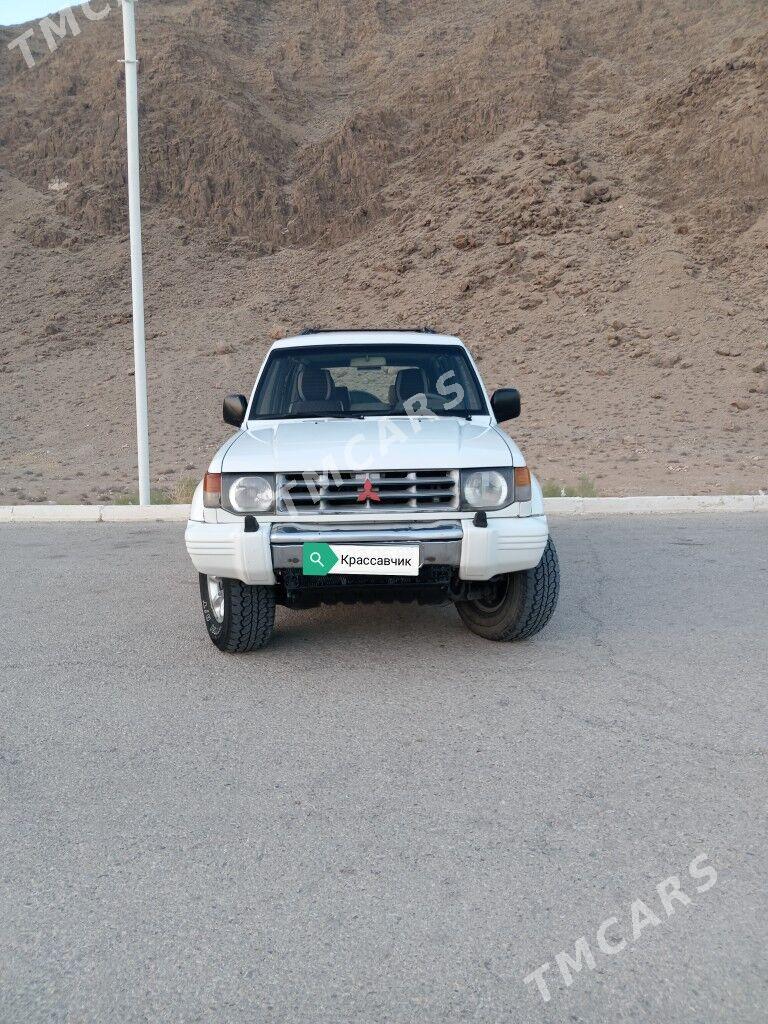 Mitsubishi Montero 1995 - 65 000 TMT - Балканабат - img 3