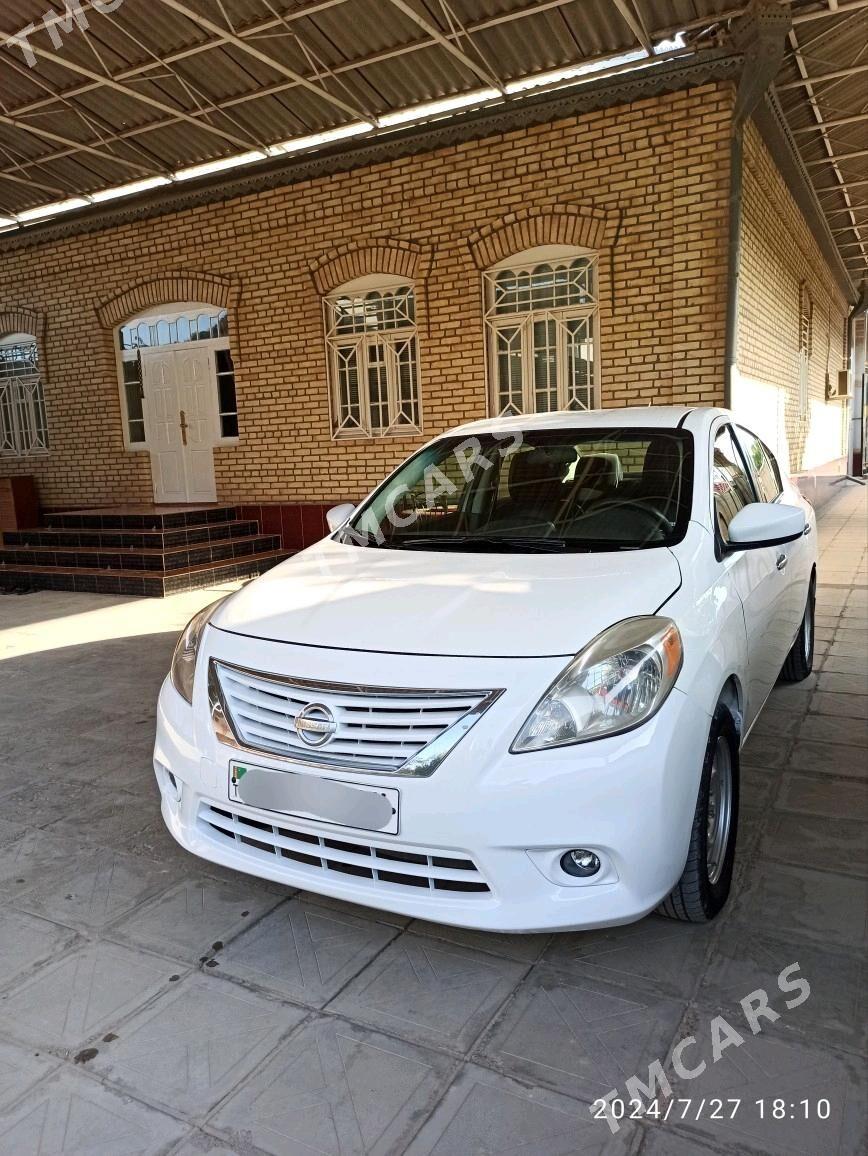 Nissan Versa 2014 - 115 000 TMT - Теджен - img 2