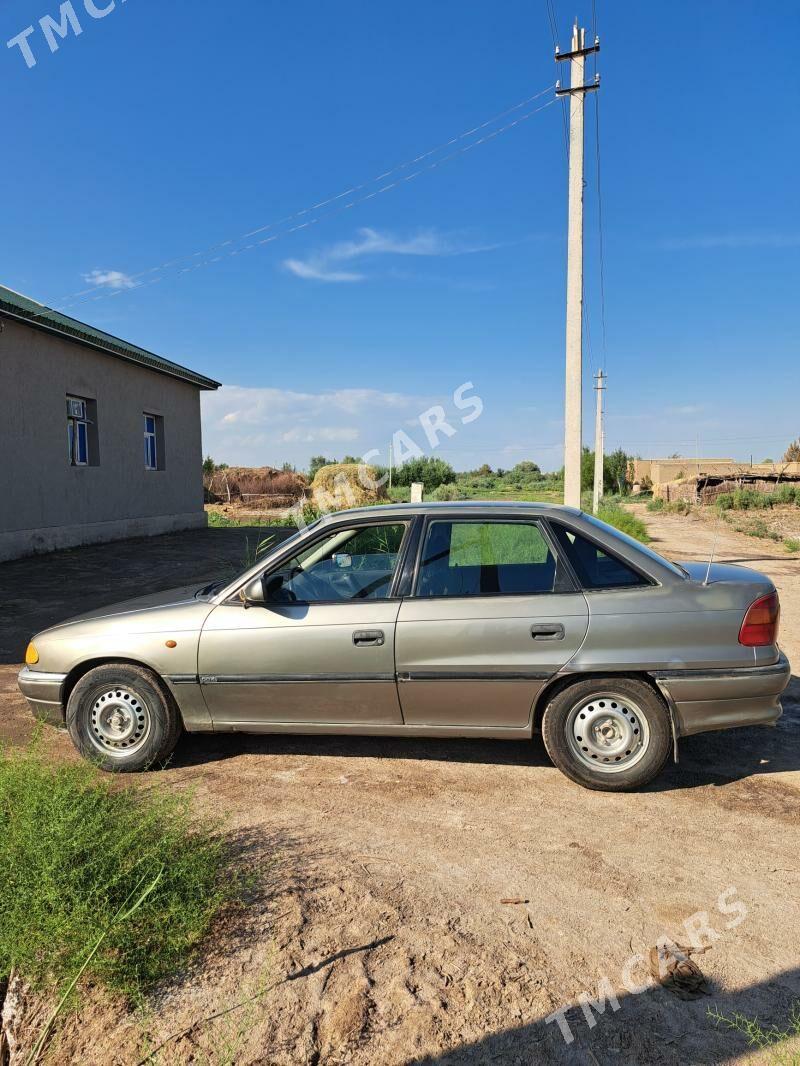 Opel Astra 1996 - 30 000 TMT - Кёнеургенч - img 3