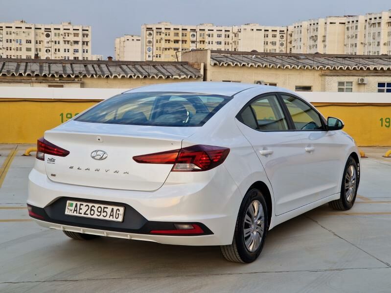 Hyundai Elantra 2019 - 235 000 TMT - Aşgabat - img 5