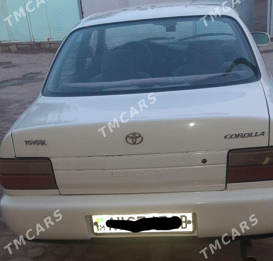 Toyota Corolla 1994 - 55 000 TMT - Türkmenabat - img 4