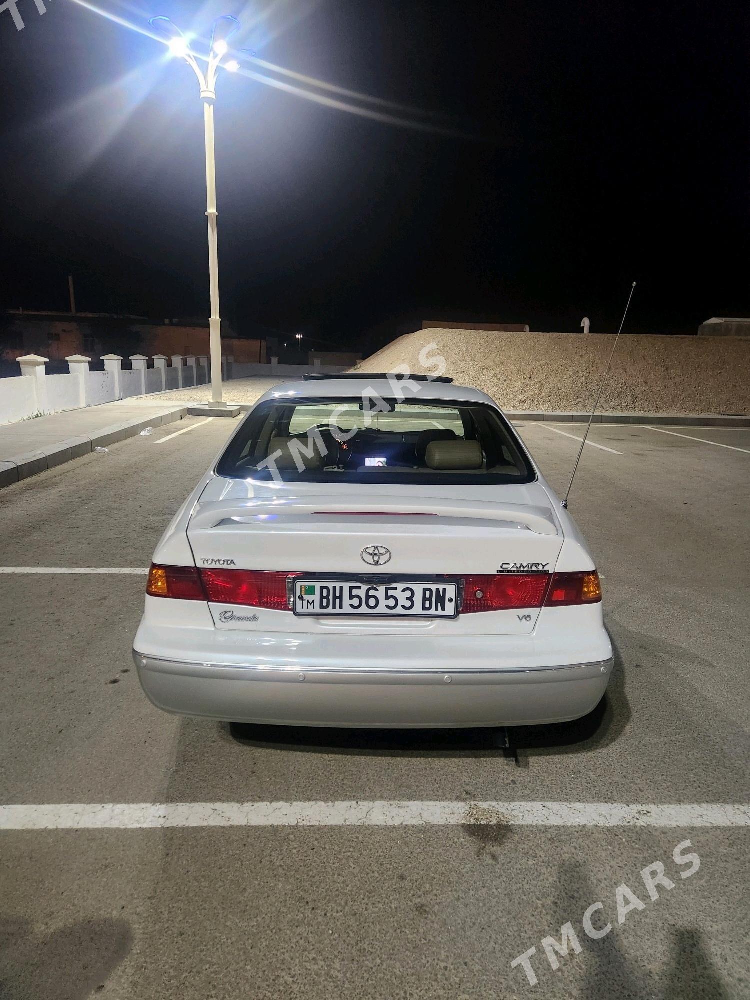 Toyota Camry 1998 - 110 000 TMT - Balkanabat - img 2