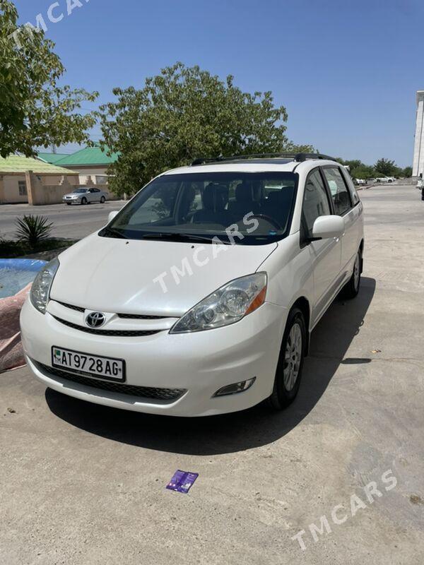 Toyota Sienna 2009 - 210 000 TMT - Aşgabat - img 2