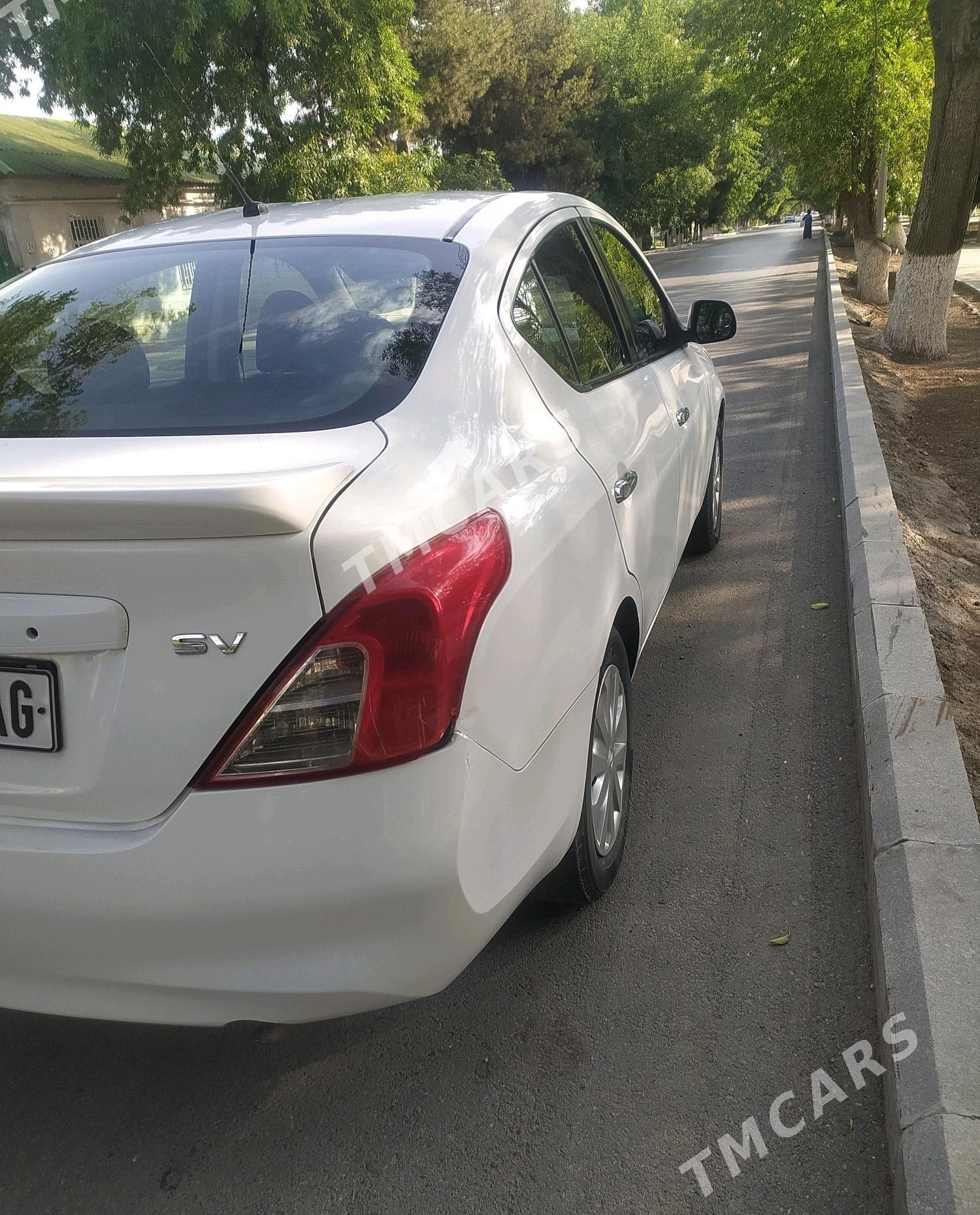 Nissan Versa 2012 - 110 000 TMT - Ашхабад - img 7