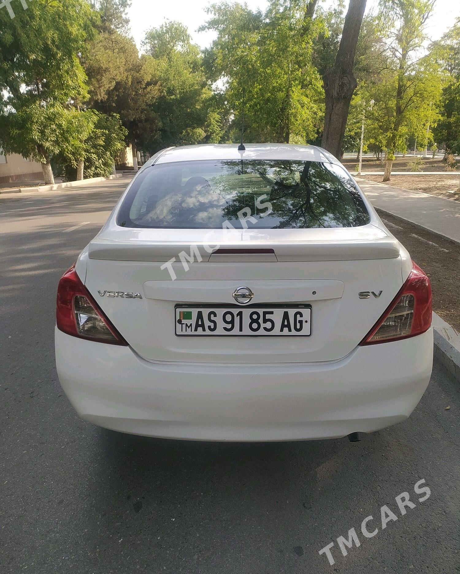 Nissan Versa 2012 - 110 000 TMT - Ашхабад - img 8