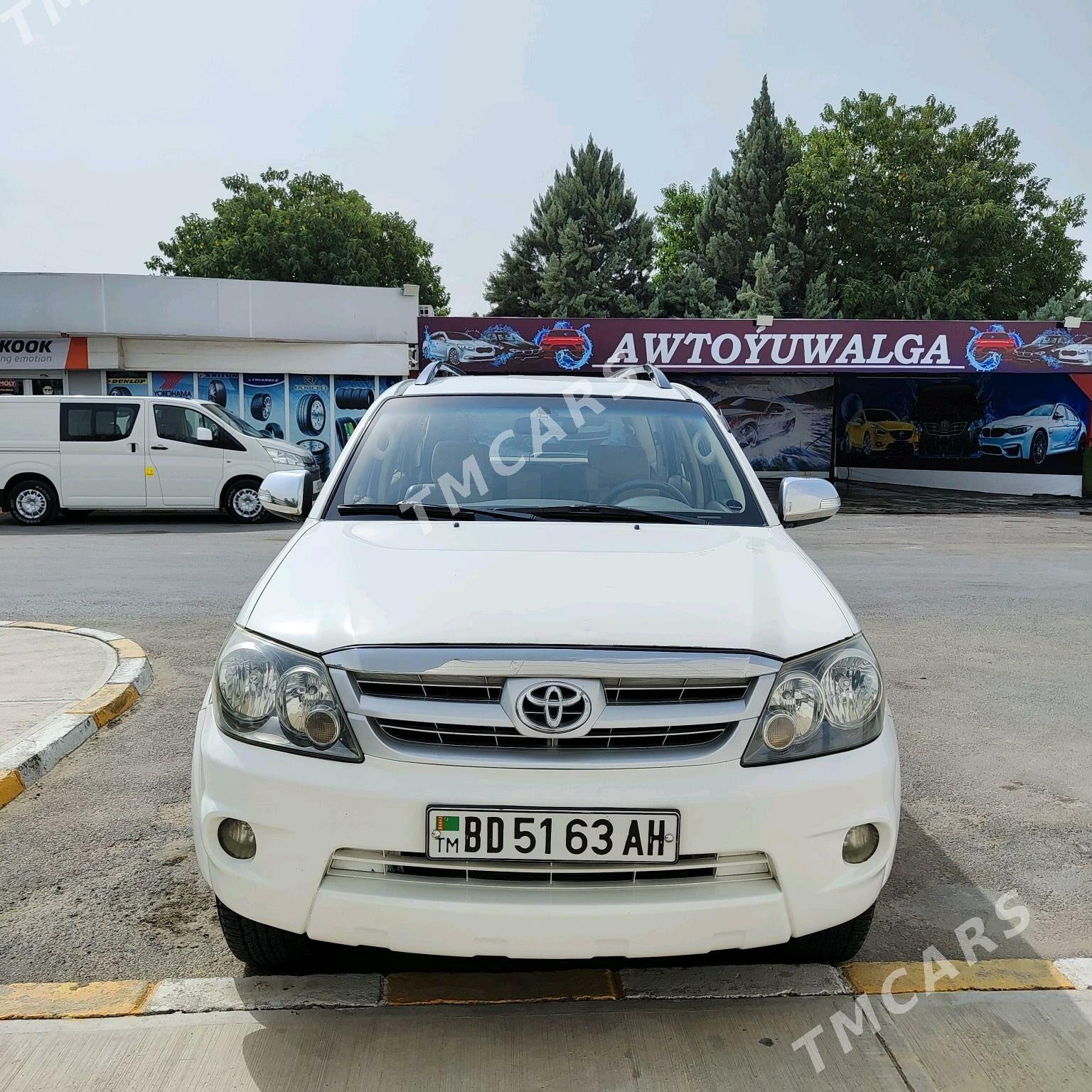 Toyota Fortuner 2008 - 200 000 TMT - Aşgabat - img 3