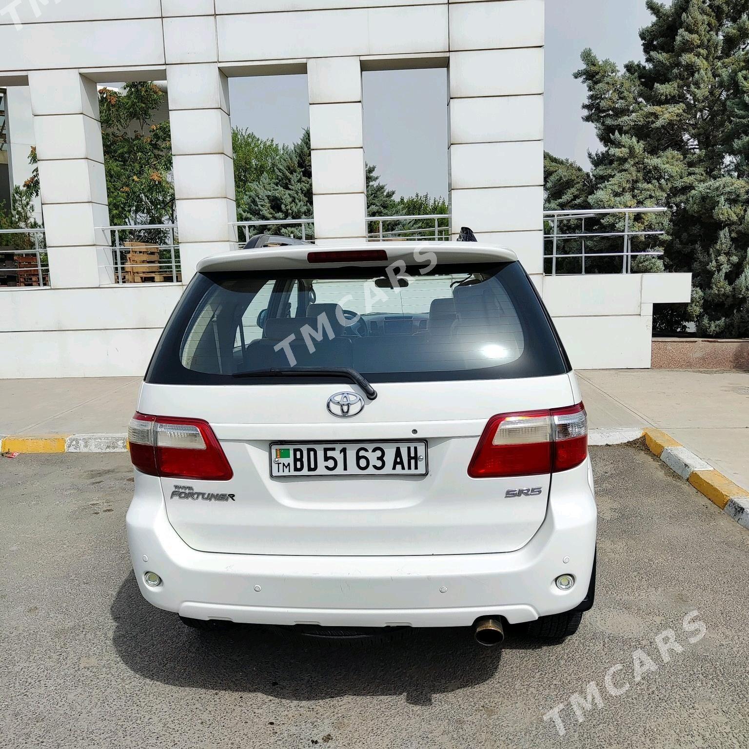 Toyota Fortuner 2008 - 200 000 TMT - Aşgabat - img 4